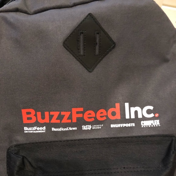 BuzzFeed Inc. Backpack, multiple inside pockets - Picture 2 of 6